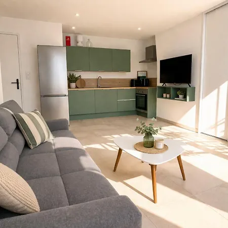アパート Immeuble Privatif 3 Et 1 Non Loin De L'immeuble
