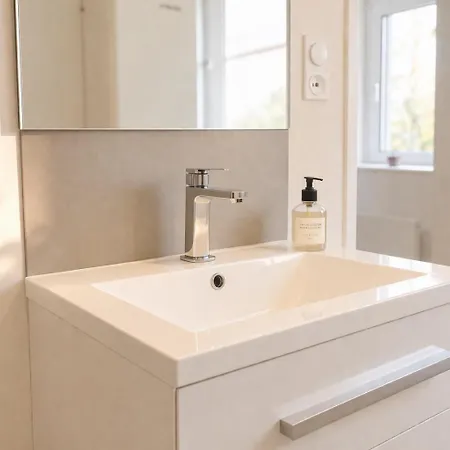 Immeuble Privatif 3 Et 1 Non Loin De L'immeuble * ル・ポルテル
