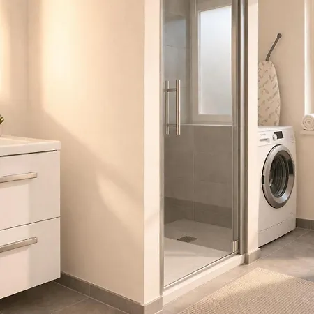 Immeuble Privatif 3 Et 1 Non Loin De L'immeuble