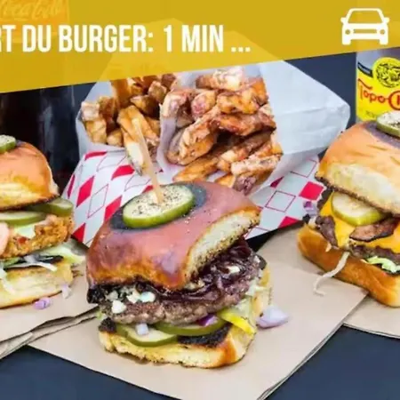 Immeuble Privatif 3 Et 1 Non Loin De L'immeuble ル・ポルテル