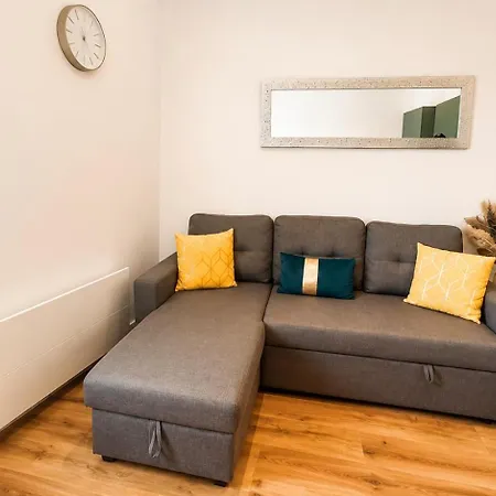 Immeuble Privatif 3 Et 1 Non Loin De L'immeuble