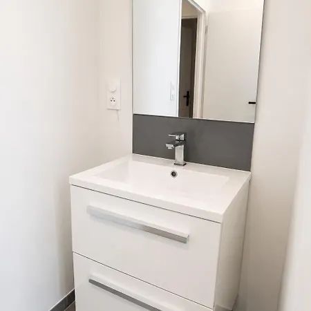 Immeuble Privatif 3 Et 1 Non Loin De L'immeuble アパート *