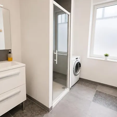 アパート Immeuble Privatif 3 Et 1 Non Loin De L'immeuble *
