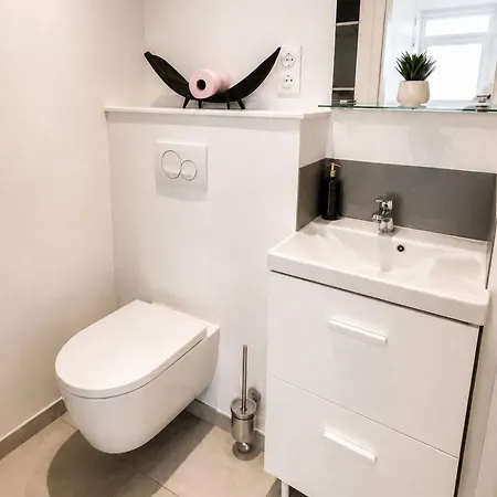 Immeuble Privatif 3 Et 1 Non Loin De L'immeuble Le Portel